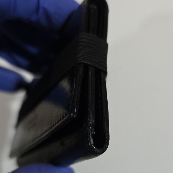 Gucci Vintage Black Leather 6-Key Holder Case – Classic Luxury Accessory 3.5x2.5 - Picture 6 of 14